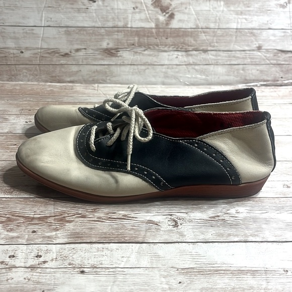 Vintage Biff California Oxford Shoes Tan and Navy Shoes - Picture 3 of 11